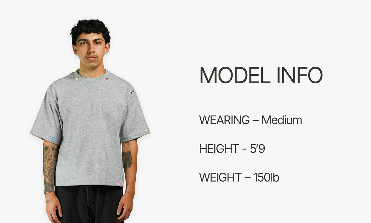Model is 5′9″ 150lb wearing M